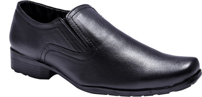 35% OFF on Hirel's Men Slip Ons Slip On 35% OFF on Hirel's Men Slip Ons Slip On