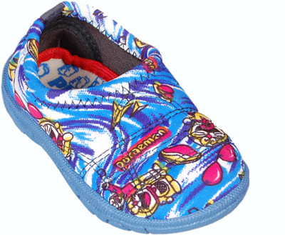 60% OFF on Phugo Kids Fun Casuals