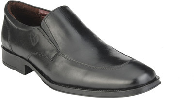 59% OFF on Delize 64874-Black Slip On Shoes