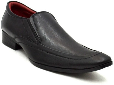 45% OFF on Lippy 4517-1 Slip On Shoes