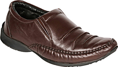 Khadim's British Walkers Accented Slip On Shoes