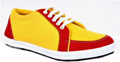 20% OFF on Footlodge Funky and Stylish Sneakers