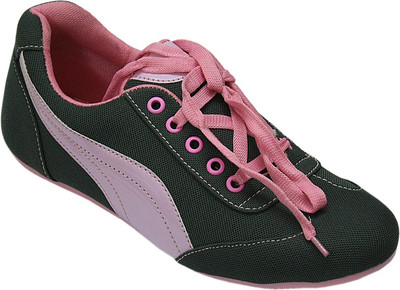 55% OFF on Select Sporty Running Shoes 55% OFF on Select Sporty Running Shoes
