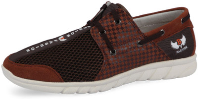 Striker Sports Sneakers Striker Sports Sneakers