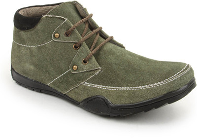 67% OFF on Bacca Bucci Green Casuals
