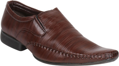 37% OFF on Do Bhai 1001-BROWN Slip On