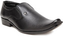 51% OFF on Foot n Style FS166 Slip On