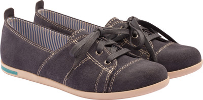 30% OFF on VAPH Olivia Sneakers