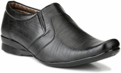 61% OFF on Mactree Designer Slip On Shoes