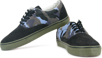 40% OFF on Flippd Canvas Shoes 40% OFF on Flippd Canvas Shoes