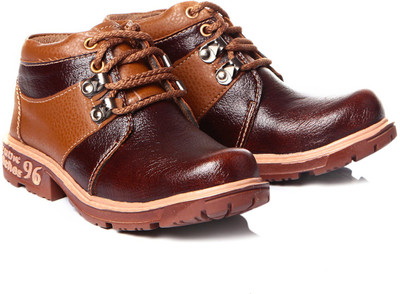 50% OFF on Trilokani Boy Casuals Shoes 50% OFF on Trilokani Boy Casuals Shoes