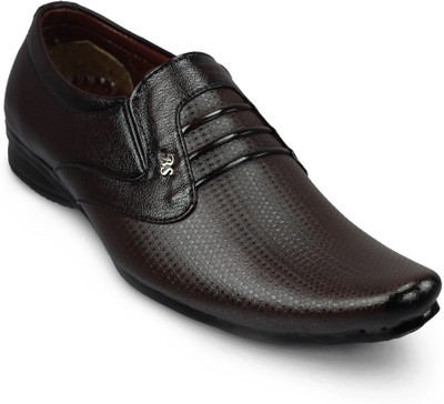46% OFF on Trwad Brown Slip On Shoes 46% OFF on Trwad Brown Slip On Shoes