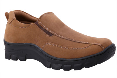 62% OFF on Best Walk Optimo Outdoor Shoes