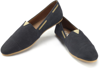 33% OFF on Funk Poug Grey Casuals 33% OFF on Funk Poug Grey Casuals