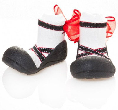 29% OFF on Nv's Attipas Ballet Black Boots 29% OFF on Nv's Attipas Ballet Black Boots