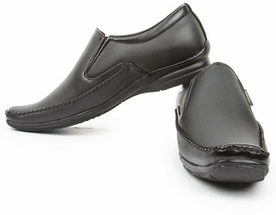 40% OFF on Bacca Bucci Classy Black Slip On