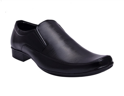 61% OFF on Sir Corbett Beat Slip On