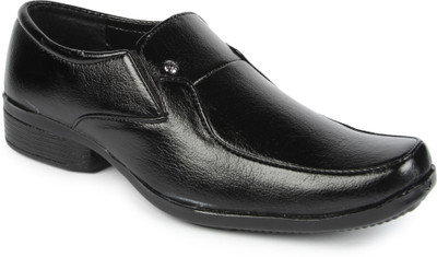 71% OFF on Blue Hut BHBKMF004 Slip On Shoes