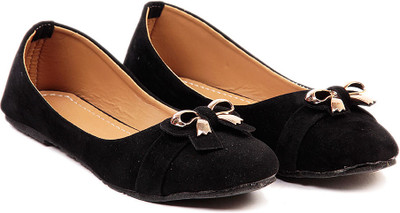 TEN Ten Fabulous Black Ballerinas Closed Toe Belly