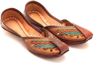 60% OFF on Ridhi Sidhi Multicolored Embroidered Mojaris