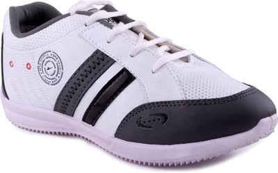 30% OFF on Donear Fashion Three White Gray Running Shoes