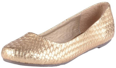 49% OFF on Shoestopper Gold Bellies