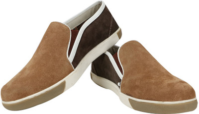 57% OFF on Moladz Verona Casual Shoes