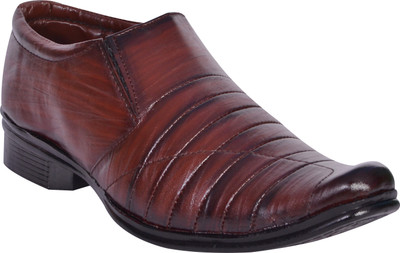 68% OFF on Sukun FOR_DZN_BK Slip On