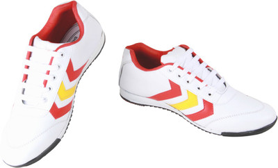 65% OFF on Alligators White Running Shoes