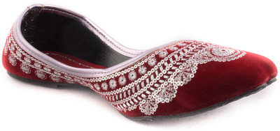 40% OFF on Forever Footwear Jaipuri Jutis