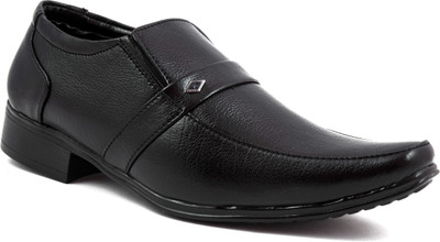 55% OFF on LeCobbs LC-038 Slip On Shoes
