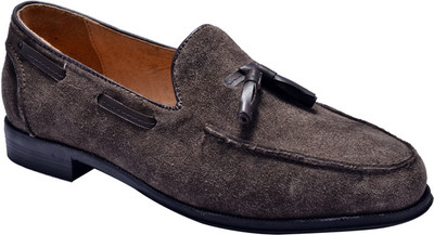 55% OFF on Hirel's Men Brown Tassel Mocassion Loafers 55% OFF on Hirel's Men Brown Tassel Mocassion Loafers