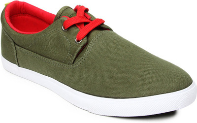 50% OFF on Roadster Premium Casual Shoes 50% OFF on Roadster Premium Casual Shoes