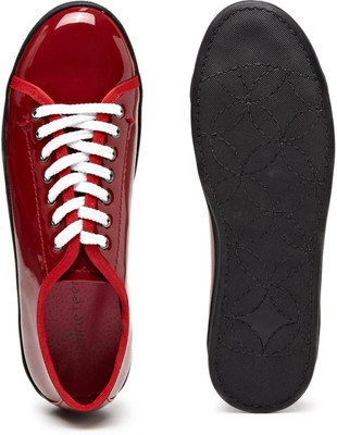 Nineteen Glossy Lace-Up Round Fronted Corporate Casuals