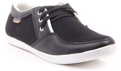50% OFF on Foot n Style FS310 Casual Shoes