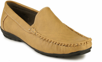 60% OFF on Mactree R610 Loafers