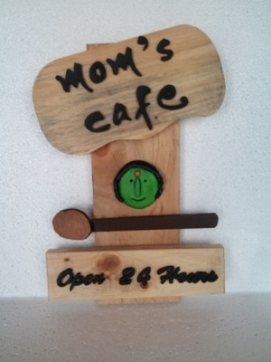 30% OFF on Earth Mural of Moms Caf? Showpiece - 22.86 cm 30% OFF on Earth Mural of Moms Caf? Showpiece - 22.86 cm