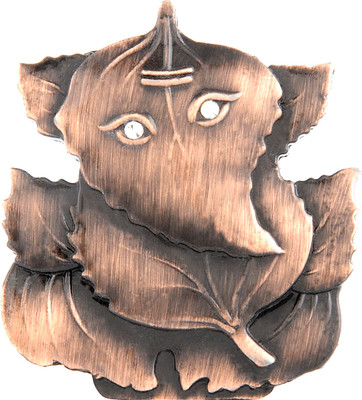 75% OFF on SelfieSeven Leaf Pattern Showpiece - 7.62 cm 75% OFF on SelfieSeven Leaf Pattern Showpiece - 7.62 cm