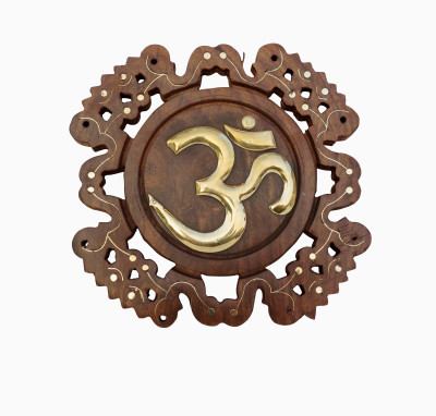 30% OFF on Pindia Beautiful Design Wood Showpiece - 13.9 cm 30% OFF on Pindia Beautiful Design Wood Showpiece - 13.9 cm
