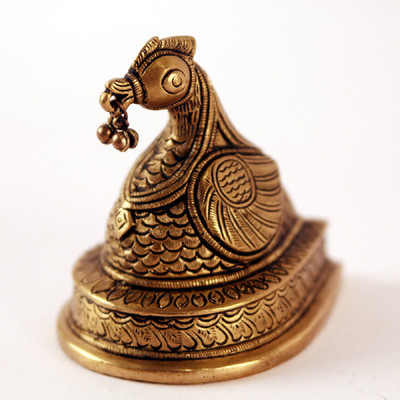 38% OFF on Wink Showpiece - 8 cm 38% OFF on Wink Showpiece - 8 cm