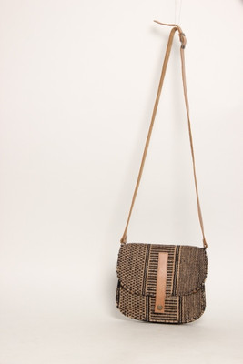 The House of Tara Women Casual, Evening/Party Jute, Polyester Sling Bag