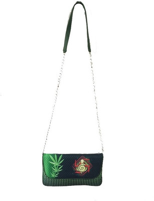 8% OFF on Craftstages Women Casual Green Silk Sling Bag 8% OFF on Craftstages Women Casual Green Silk Sling Bag