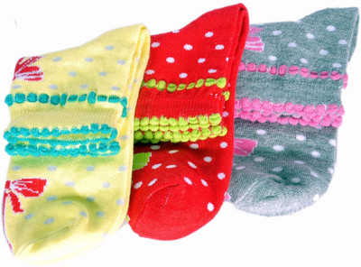 71% OFF on A&G Baby Girl's Self Design Crew Length Socks