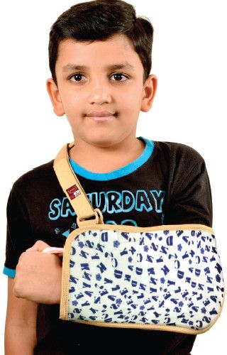 18% OFF on Vitane Perfekt Paediatric Arm Sling Hand Support (L, Beige)