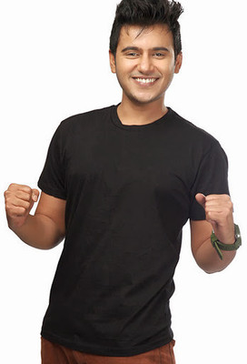 42% OFF on Happy Hippie Solid Men's Round Neck T-Shirt