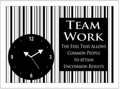 12% OFF on Everyday Gifts Analog Black, White Clock