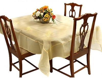 52% OFF on Villa 99 Embroidered 6 Seater Table Cover 52% OFF on Villa 99 Embroidered 6 Seater Table Cover