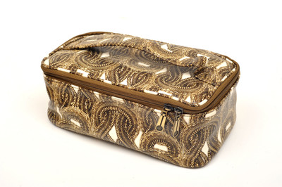 50% OFF on SG Collection Printed Chains Travel Box Kit Small Brown