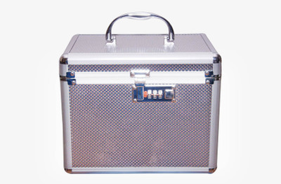 50% OFF on Pride Princess To Store Makeup Items Vanity Case Silver 50% OFF on Pride Princess To Store Makeup Items Vanity Case Silver