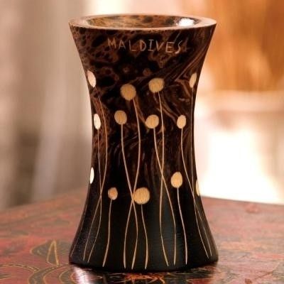 22% OFF on Tokenz A Stout and Solid Flower Wooden Vase